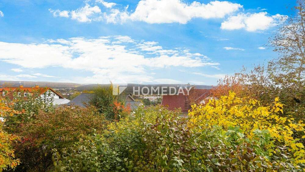 Thumbnail-Familienfreundliches EFH in ruhiger Hanglage von Obernburg mit großem Garten und Doppelgarage