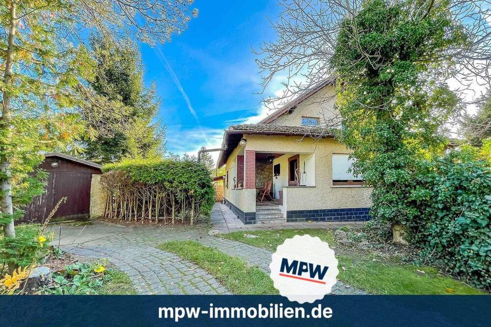 Thumbnail-Charmantes Einfamilienhaus - mit großer Garage und viel Platz für Ideen