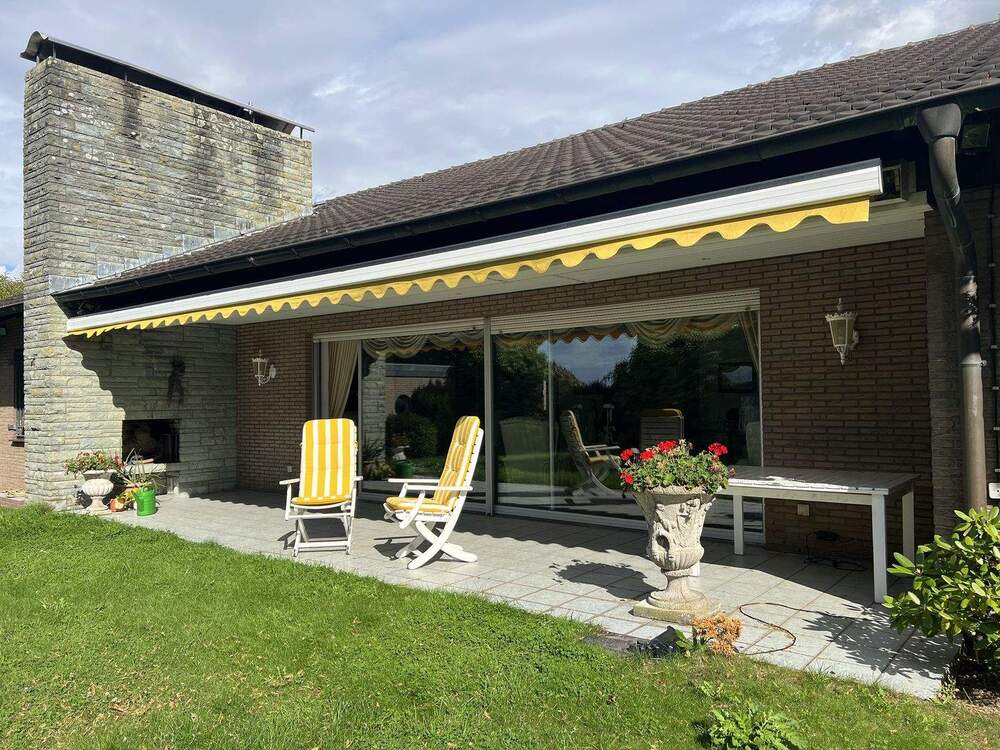 Thumbnail-Großzügiger freistehender Bungalow in bester Feldrandlage