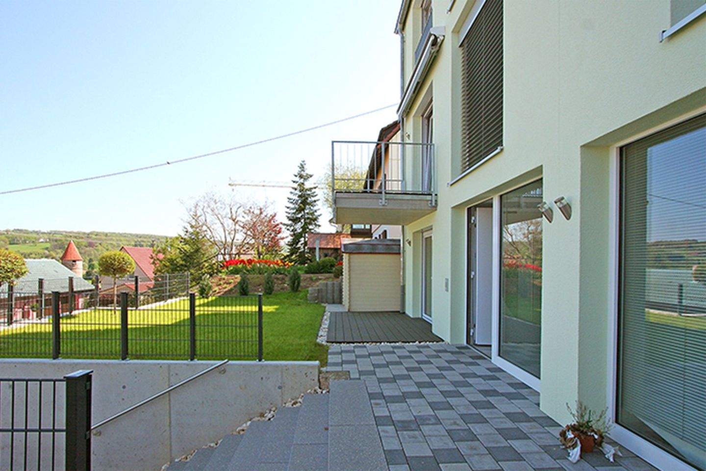 Thumbnail-Spektakuläre DHH mit Fernblick und Garage in Weil der Stadt