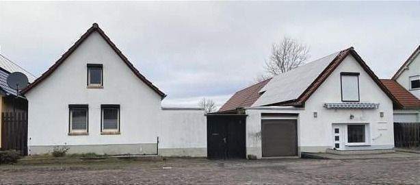 Thumbnail-EFH mit Nebengebäude in Röblingen
