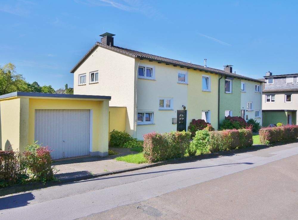 Thumbnail-Ein-bis Zweifamilien Doppelhaushälfte auf großem Grundstück in ruhiger Lage von Haan-Gruiten