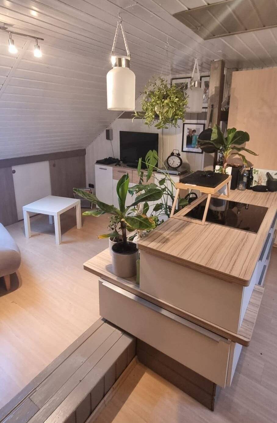 Thumbnail-Gemütliche 2-Zimmer-DG-Wohnung