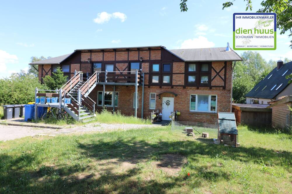 Thumbnail-Mehrfamilienhaus in Hohenfelde mit Halle und Gewerberäumen