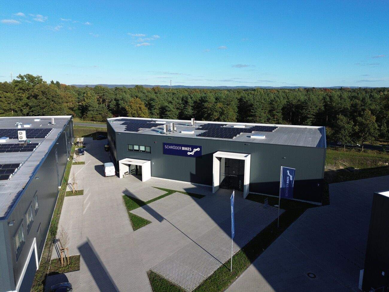 Thumbnail-Hochmoderne Gewerbefläche mit Einzelhandel in neu bebautem Gewerbepark von Schloß Holte-Stukenbrock