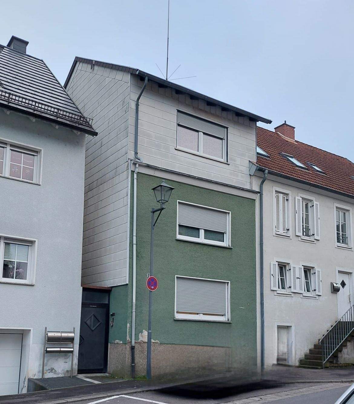 Thumbnail-Einfamilienhaus über 3 Etagen + 2020 komplett renoviert+ mit großer Dachterrasse (ca. 80 m²) in St. Ingbert (Nähe Innenstadt)