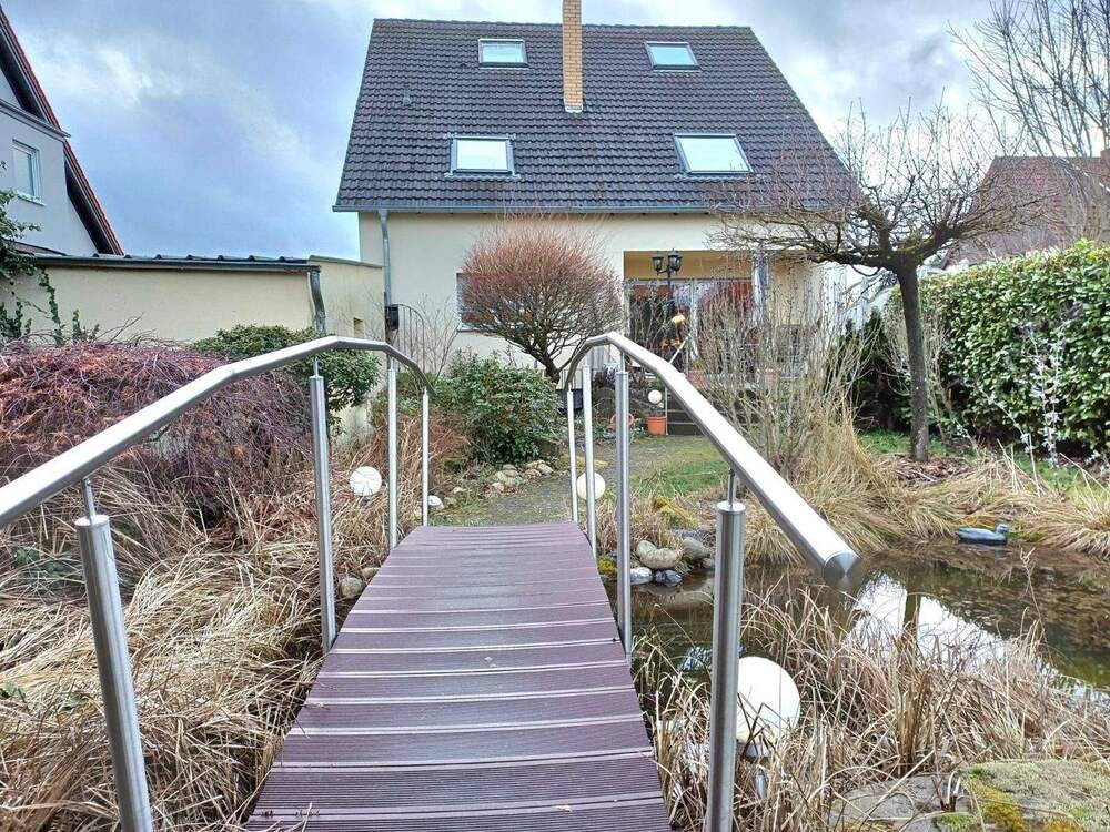 Thumbnail-Freistehendes Ein-Zweifamilienhaus, mit schönem Garten, Gartenteich, Brücke mit großem Gartenhaus, in ruhiger Lage von Rohrbach, Nähe Pfeifferwald