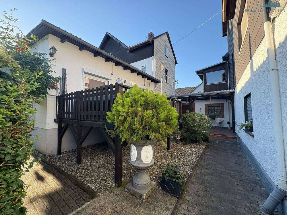 Thumbnail-Stilvoll, schön geschnitten, mit integrierter EBK, Pelletsofen, Terrasse uvm. im Herzen von Linden