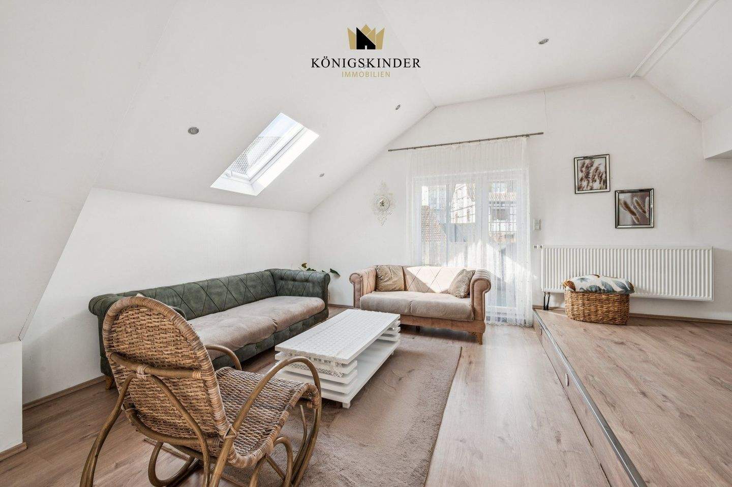 Thumbnail-Modernisiertes Mehrfamilienhaus mit vier Wohneinheiten