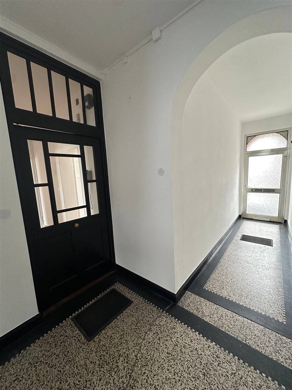 Thumbnail-Gemütliches Zweifamilienhaus mit guter Infrastruktur in 66115 SaarbrückenMalstatt