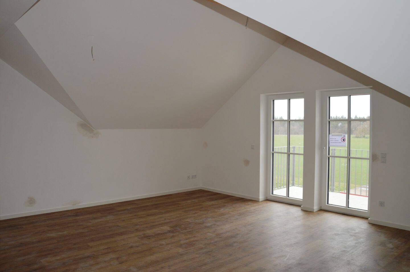 Thumbnail-*Pentenried - Erstbezug einer top schicken 4-Zimmer-Dachgeschoss-Wohnung mit Balkon und herrlichem Blick