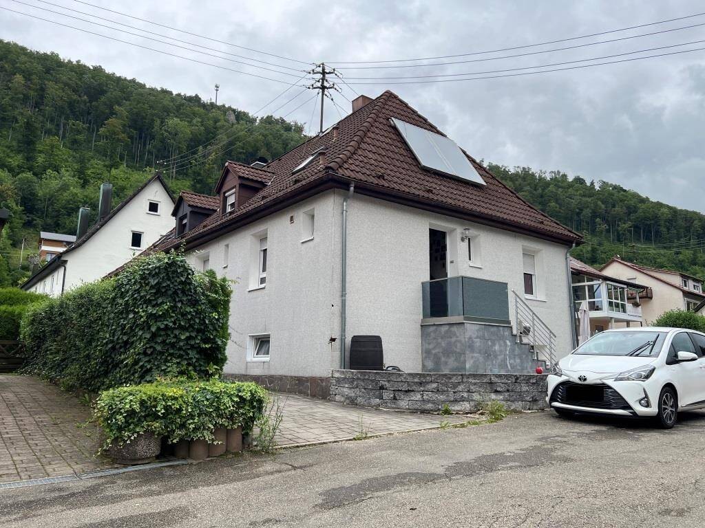 Thumbnail-Doppelhaushälfte mit Garten und 2 PKW-Stellplätzen in Lauterstein-Weißenstein