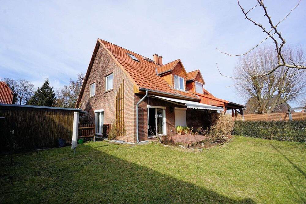 Thumbnail-Eine Doppelhaushälfte im Landhausstil in Werder (Havel)