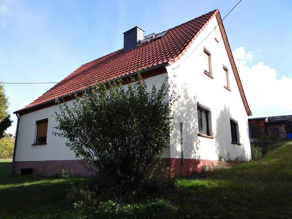 Thumbnail-Ein schönes Einfamilienhaus auf großem Grundstück zu verkaufen.