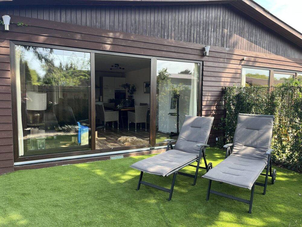 Thumbnail-Bungalowhälfte, eigenen sonnigen Garten, überdachte Terrasse,