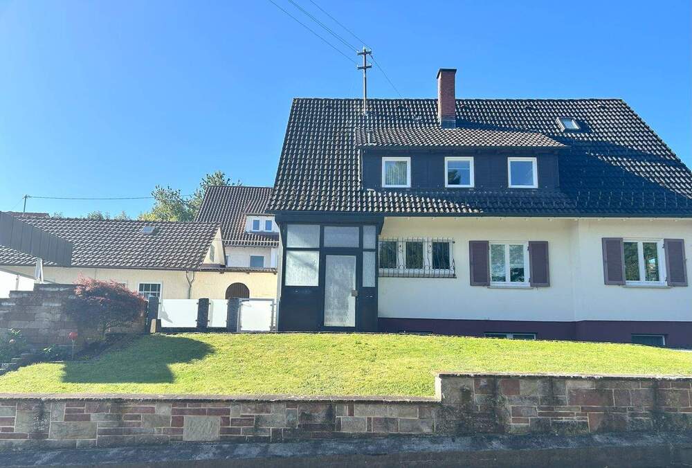 Thumbnail-Sulgen: Zweifamilienhaus- lichtdurchflutet und gemütlich-mit WiGa& Doppelgarage