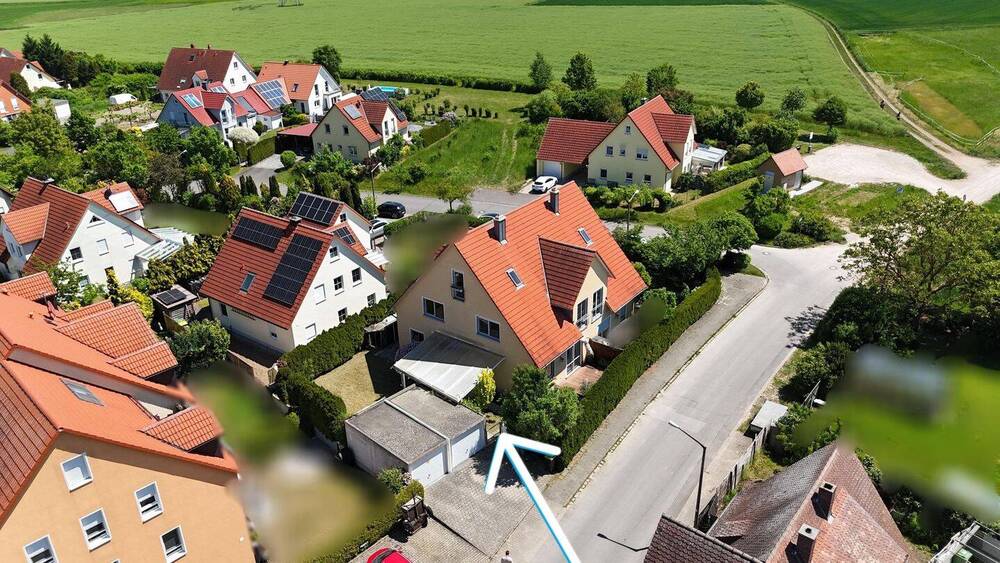 Thumbnail-Familienfreundliche Doppelhaushälfte mit Garten, Kamin & Garage in ruhiger Lage