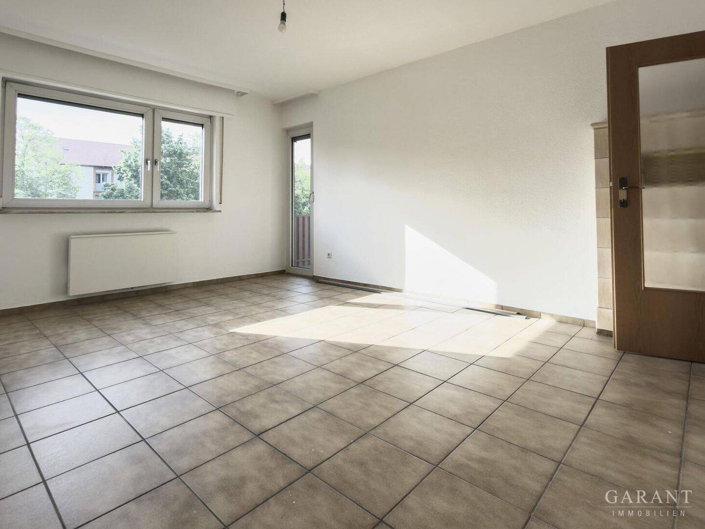Thumbnail-*** Einziehen & Wohlfühlen: frisch sanierte Dreizimmerwohnung mit zwei Balkonen und Kachelofen ***