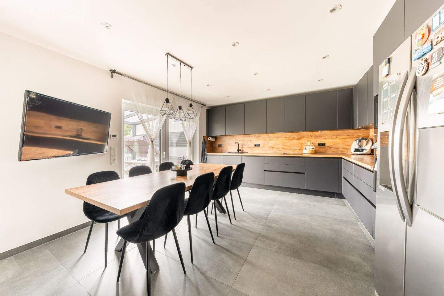 Thumbnail-NEUWERTIG & Familiengerecht: Kernsanierte DHH (2024) mit riesigem Grundstück