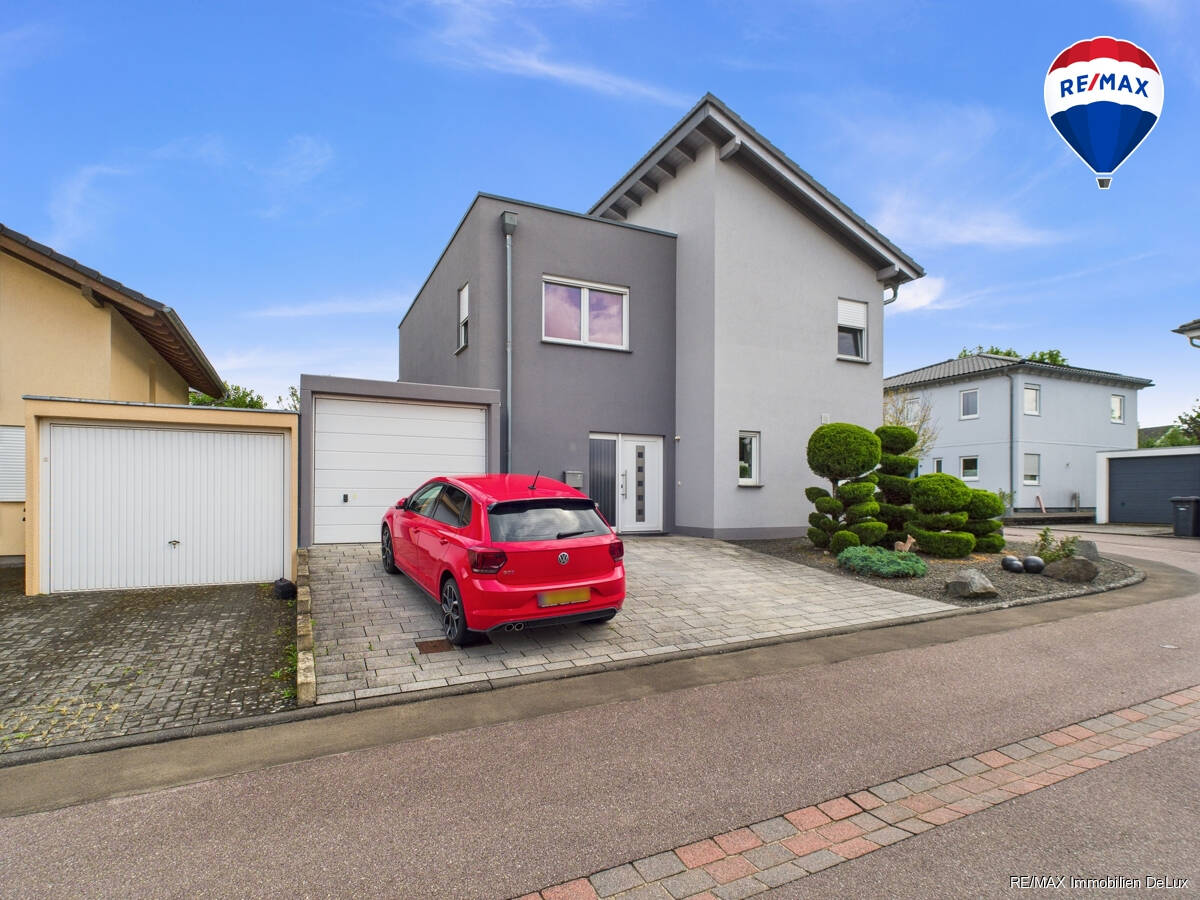 Thumbnail-Modernes Einfamilienhaus mit gemütlichem Garten