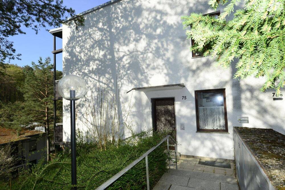 Thumbnail-3-D-Virtual-Tour! 3,5 Zimmer-ETW mit Hobbyraum und Tiefgaragenstellplatz im Steinbachtal