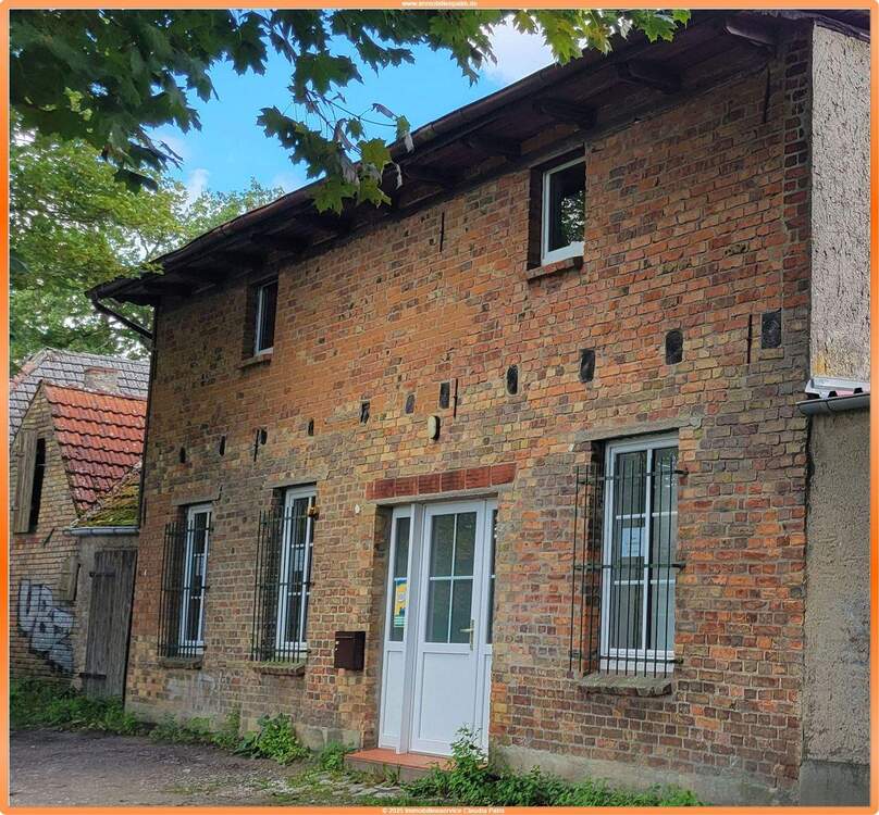 Thumbnail-Wer möchte sich selbst verwirklichen oder liebt große Räume ? Ein Stadthaus mit sonnigem Innenhof.