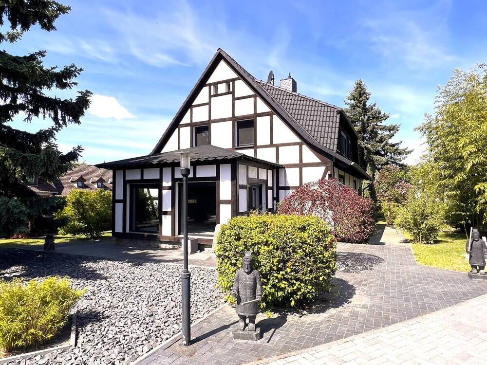 Thumbnail-Exklusives Anwesen mit parkähnlichem Grundstück und stilvollem Wohnambiente