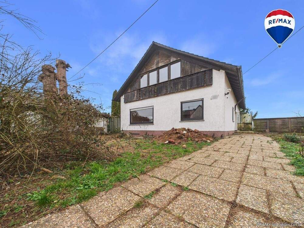 Thumbnail-Einfamilienhaus mit großem Platzangebot und Sanierungsbedarf in Eppelborn Wiesbach