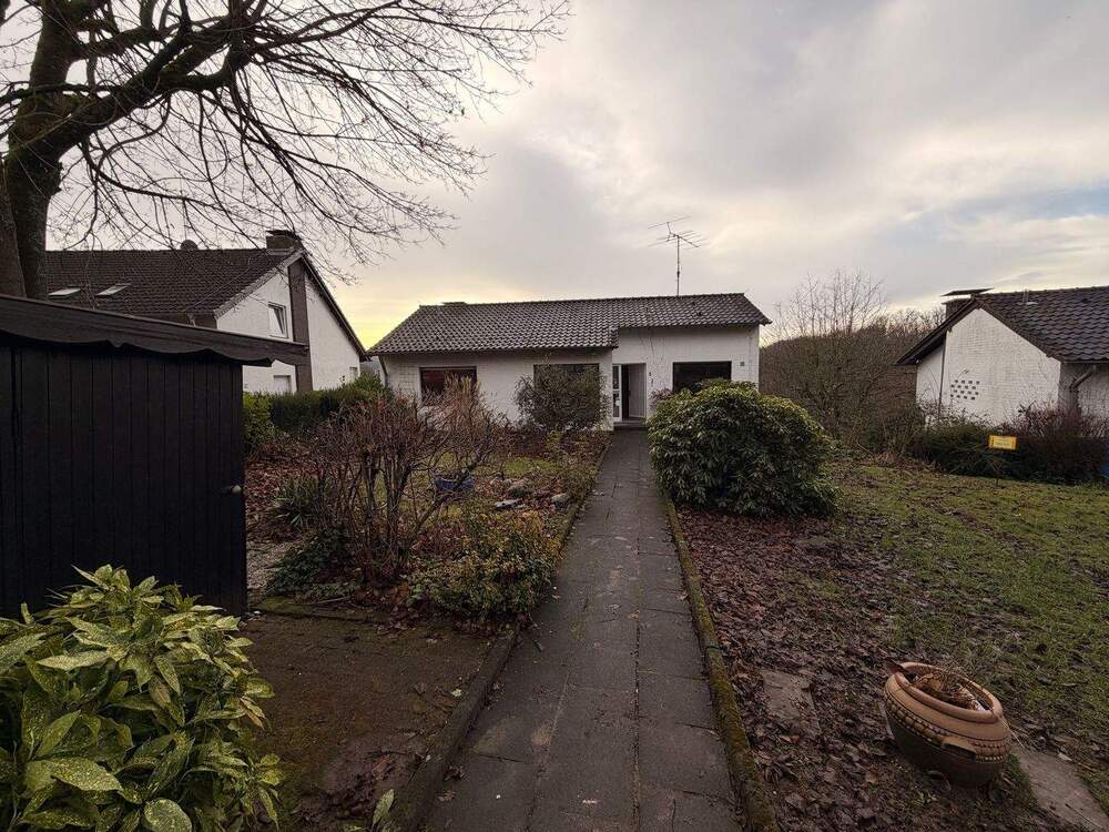 Thumbnail-Vermietetes Zweifamilienhaus für Mehrgenerationenwohnen in Top Lage