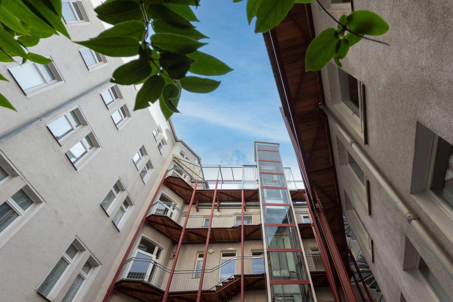 Thumbnail-IMMOBILIENPAKET MIT ENTWICKLUNGSPOTENZIAL 8 Gewerbeeinheiten im Leipziger Zentrum