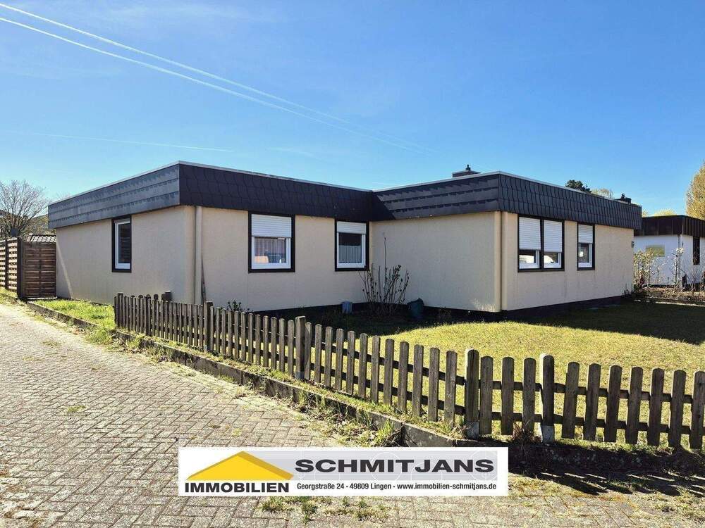 Thumbnail-Gepflegter, ebenerdiger Winkelbungalow mit Garten, Keller und Garage