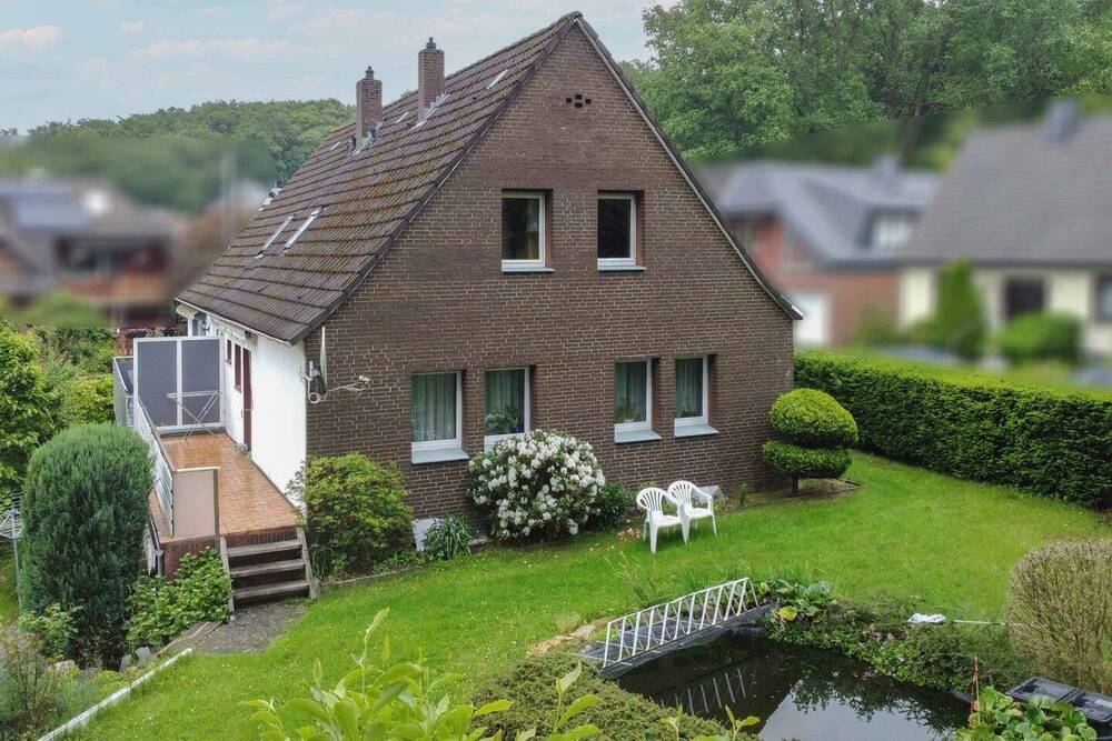 Außenansicht + Garten