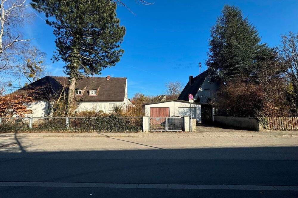 Thumbnail-Baugrundstück mit genehmigten Vorbescheid für Dreispänner in Karlsfeld!