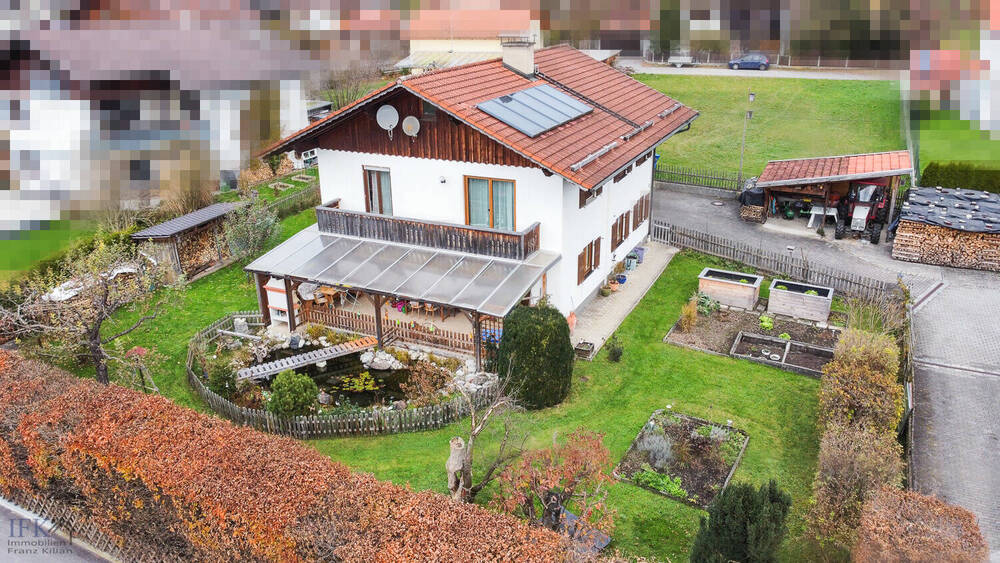 Thumbnail-Platz für die ganze Familie! Großes Einfamilienhaus in Huglfing mit energiesparender Technik!