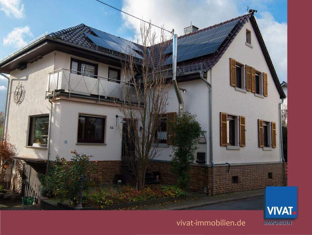 Thumbnail-Wohnglück mit besonderem Flair: Modernisiertes, großes EFH am Feldrand. Käuferprovisionsfrei!