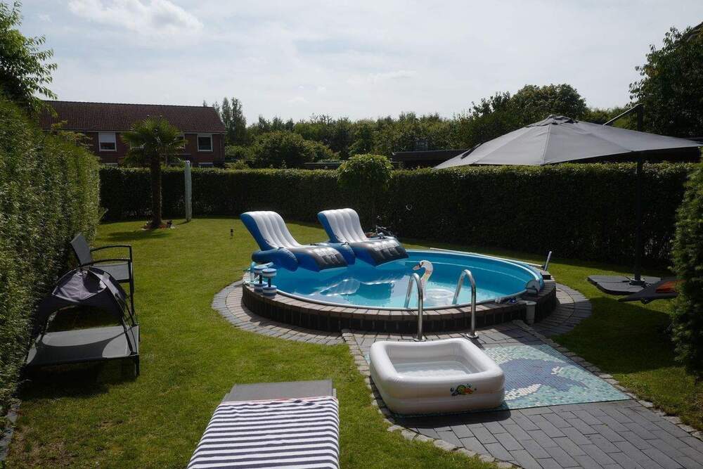 Thumbnail-Charmantes Reihenendhaus mit Pool und Gartenidylle