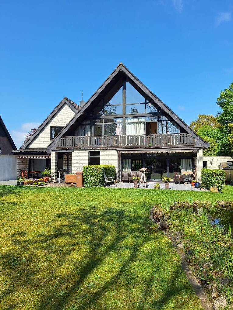 Rückansicht mit Garten
