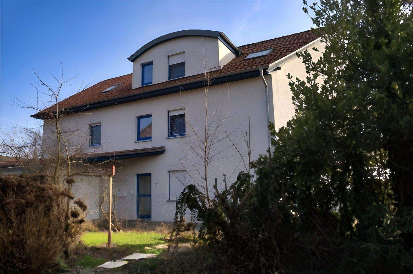 Thumbnail-Attraktives Mehrfamilienhaus in idyllischer Wohnlage von Vechelde - Ortsteil Sonnenberg