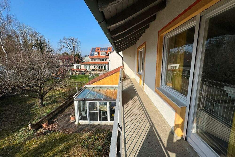 Thumbnail-Großzügiges EFH (mit Einliegerwohnung und Aus- Anbaureserve) in schöner Wohnlage von Dachau!