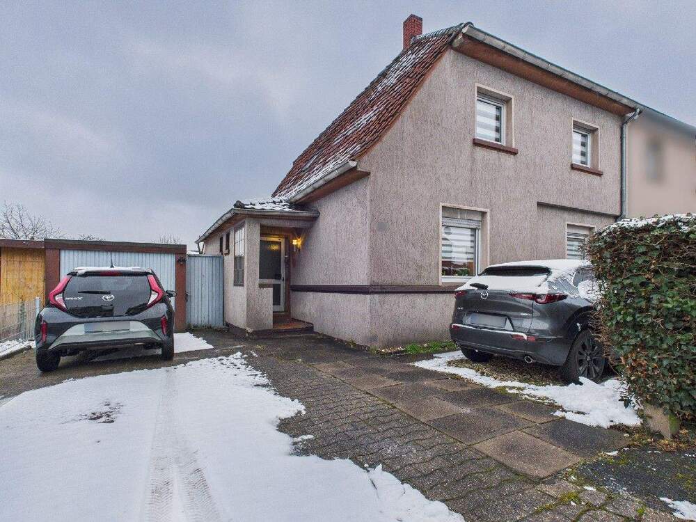 Thumbnail-Familienfreundliche Zechenhausidylle mit Wärmepumpe, Südgarten und Modernisierungsoptionen