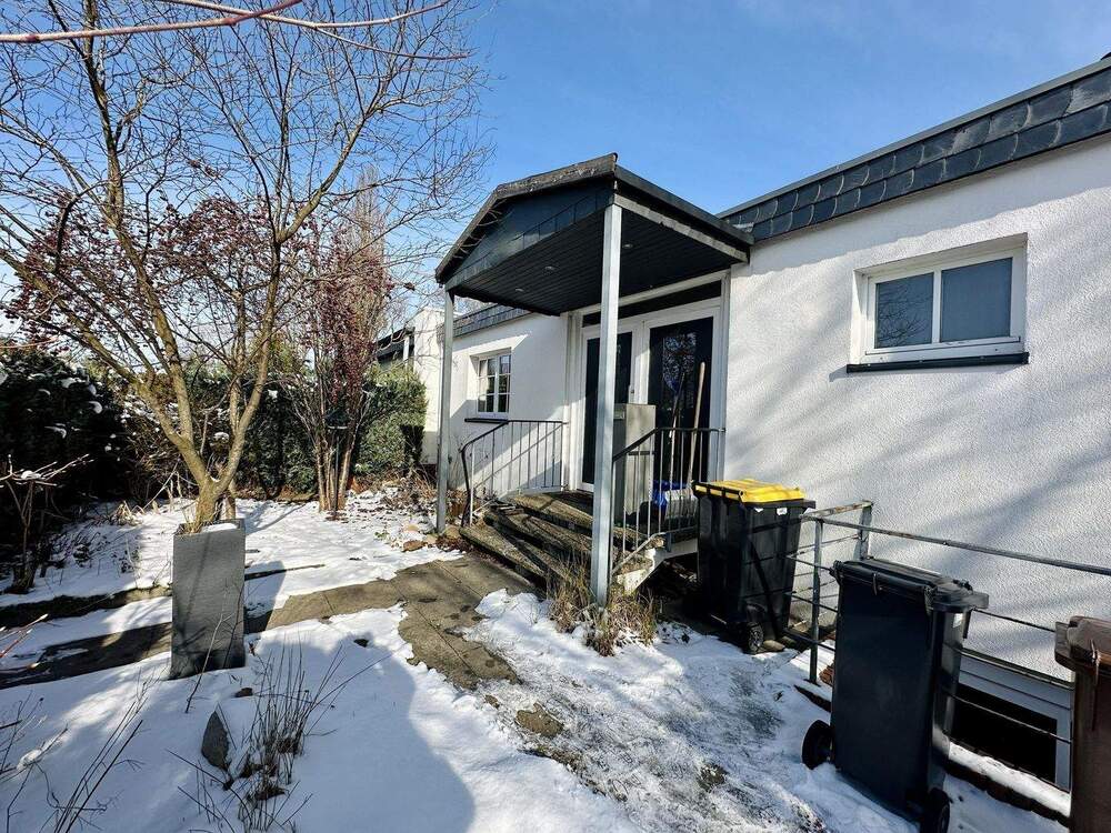 Thumbnail-Komfortables Wohnen auf einer Ebene - Doppelhaushälfte mit Teilkeller