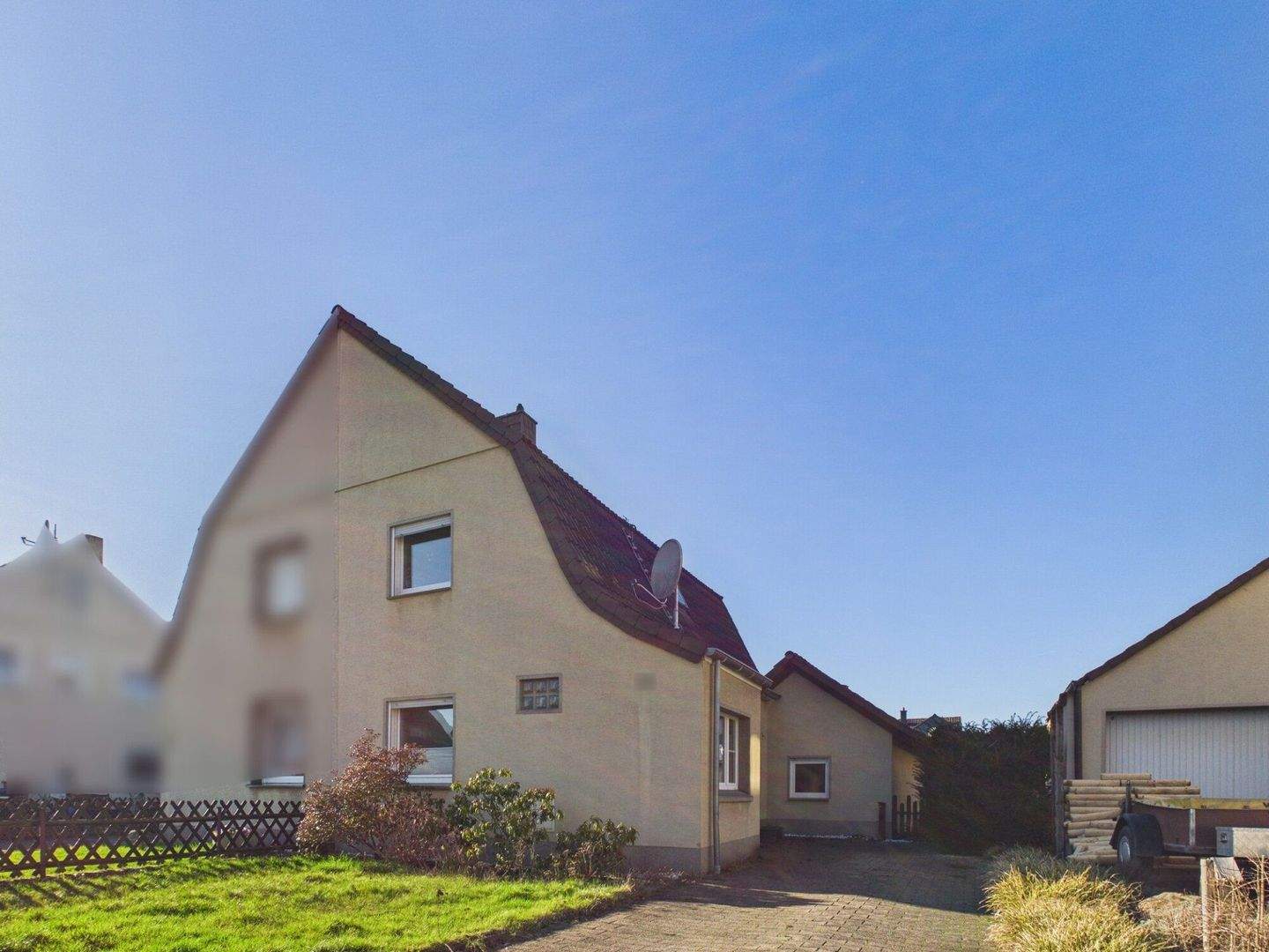 Thumbnail-RESERVIERT - Altbaucharme trifft Wohnkomfort - DHH mit besonderer Architektur am Lippepark!