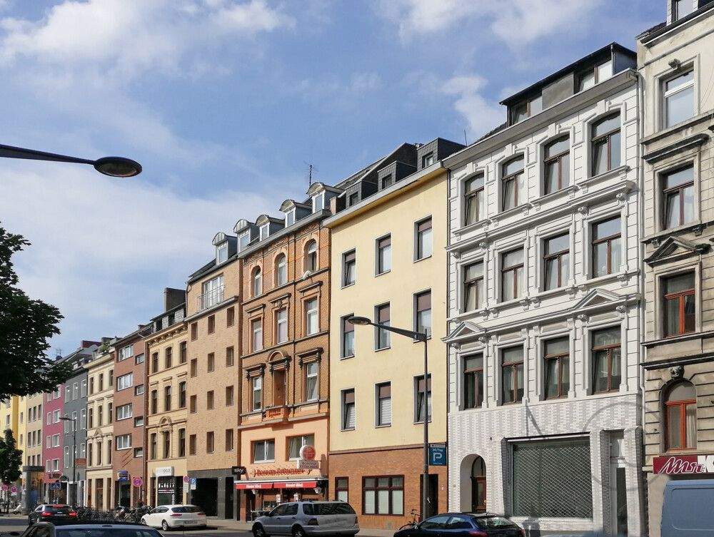 Thumbnail-Stilvoller Südstadt-Altbau - Gepflegtes, saniertes Mehrfamilienhaus mit zehn Einheiten