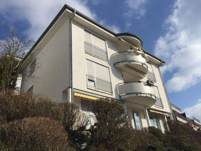 Thumbnail-APPARTEMENT MIT TRAUMLAGE! Helle Terrassenwohnung mit grandioser Aussicht in sonniger ruhiger Hanglage! Auf Wunsch sogar möbiliert!