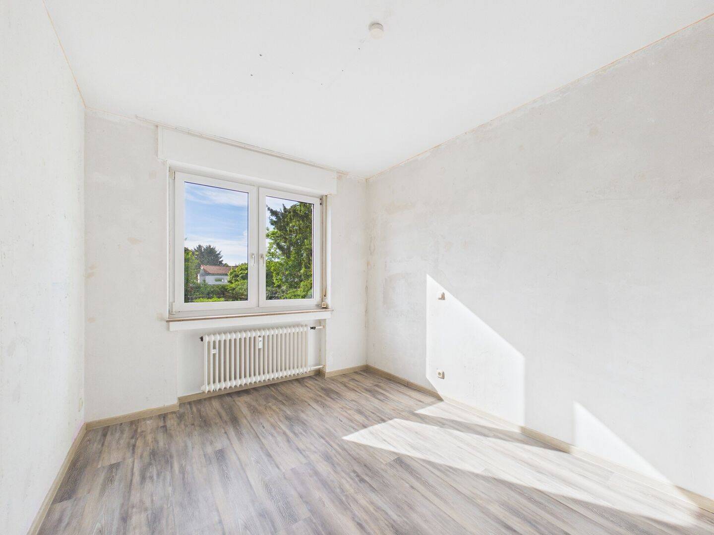 Thumbnail-Helle und großzügige Obergeschosswohnung mit Balkon & Garage in Geilenkirchen-Tripsrath!