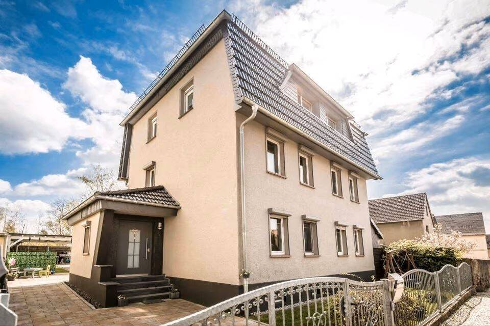 Thumbnail-Presissenkung! Großzügiges EFH + kleinem Nebengebäude, Pool und überdachtem Freisitz...