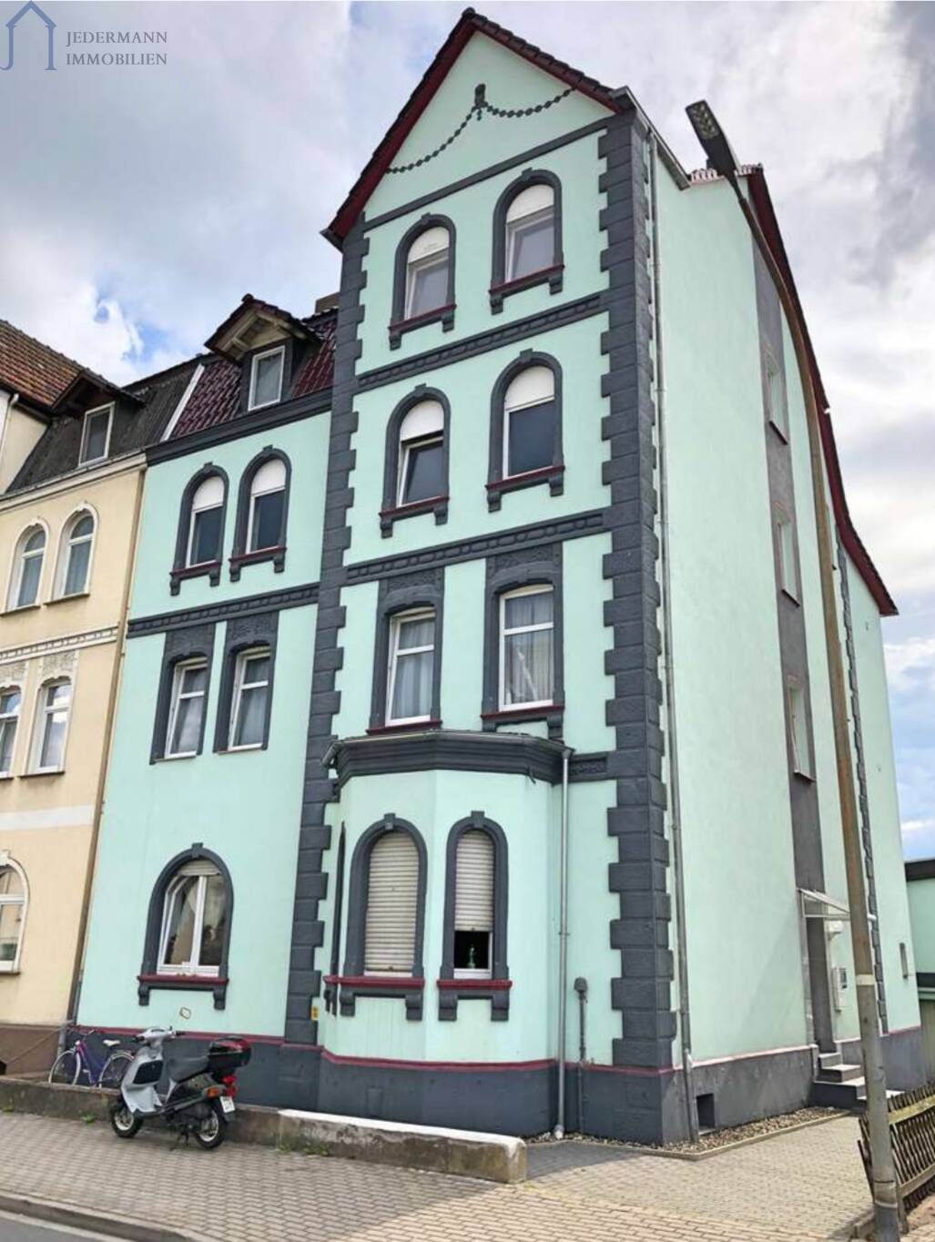 Thumbnail-4-Familienhaus, gut gelegen!