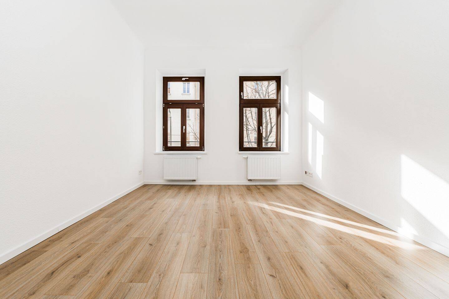 Thumbnail-Altbaucharme modern interpretiert - helle 3-Zimmer-Wohnung mit Balkon in Leipzig