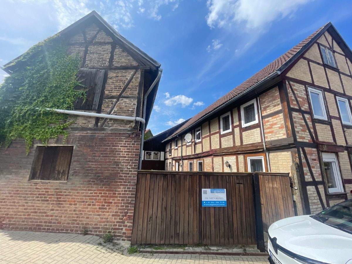Thumbnail-Schönes Fachwerkhaus mit großer Schraubergarage Scheune in Silstedt