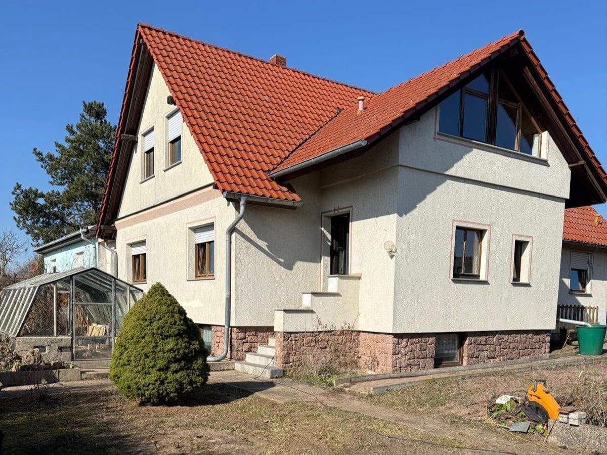Thumbnail-Großzügiges Familienhaus mit freiem Ausblick